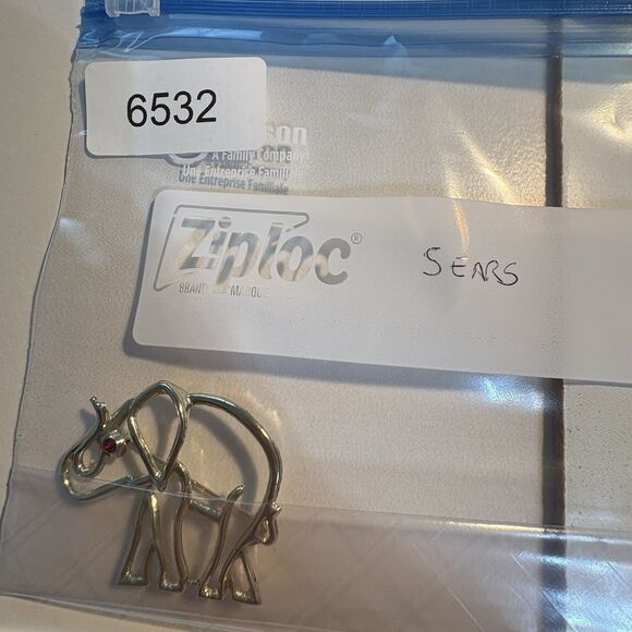 Vintage Sears Elephant Outline Brooch Gold Tone Red Eye Modernist Pin 1980s - Picture 9 of 9